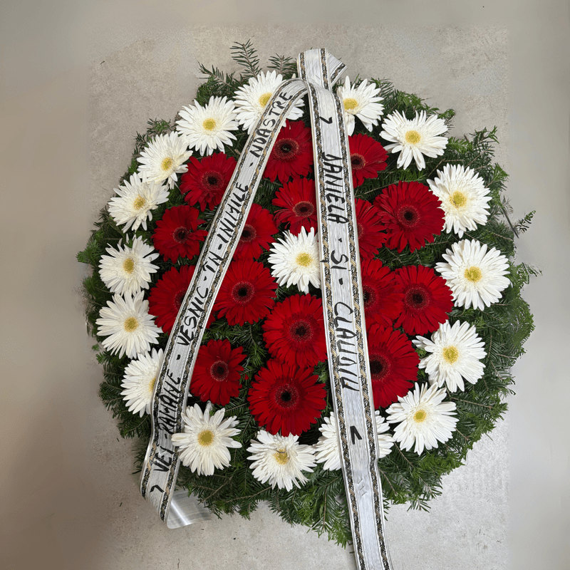 Coroană funerare din brad cu gerbera